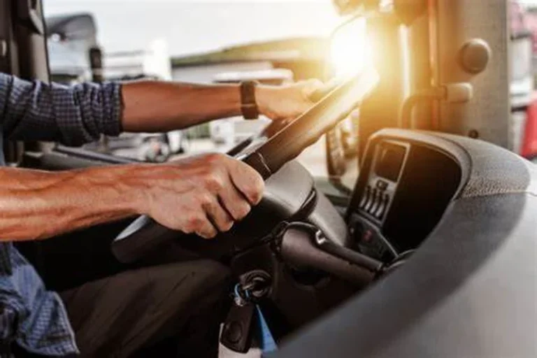 Motoristas que passam pela BR-101 pagam mais caro pelo diesel comum e pelo tipo S-10