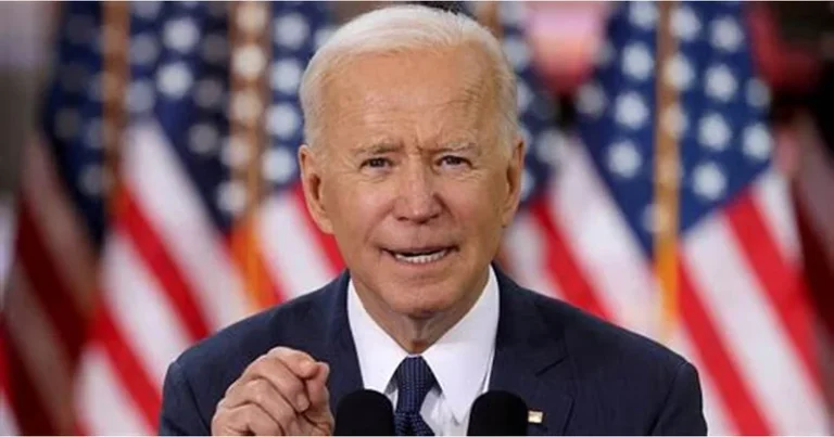 Não é só o Brasil: Biden aprova projeto para barrar carros a gasolina e diesel