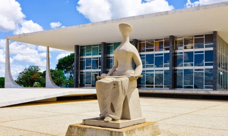 O Renovabio no STF e os conflitos com as distribuidoras de combustíveis fósseis