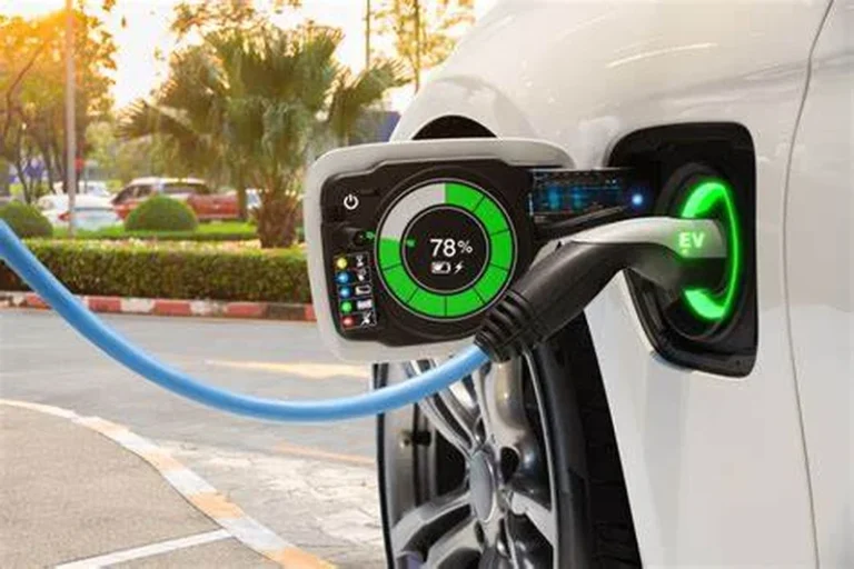 Transição para carro elétrico será longa no Brasil, diz presidente da Renault