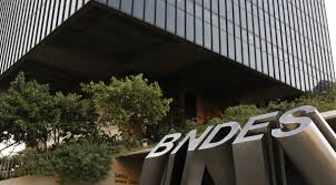 BNDES injeta bilhões de reais em biocombustíveis, com foco no agronegócio e na agenda verde