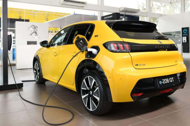 Reforma inclui elétricos no ‘imposto do pecado’ e isenta caminhões