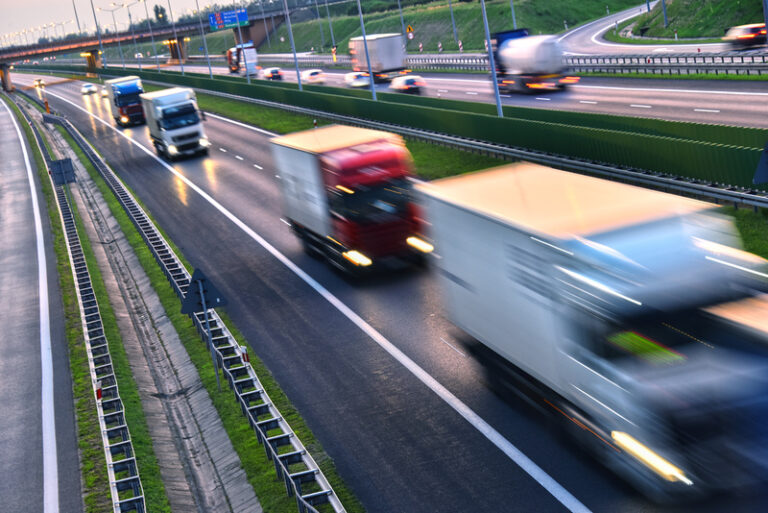 Semil reestrutura comissão que previne acidentes com cargas perigosas no transporte rodoviário
