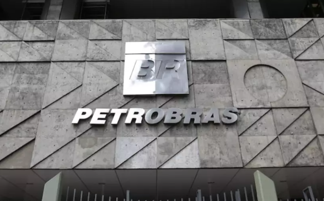 Indústria tem desafio de ‘transição justa’ sem perder eficiência, diz executiva da Petrobras