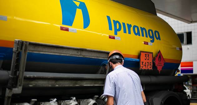Ipiranga expande venda de óleo diesel marítimo no Rio de Janeiro