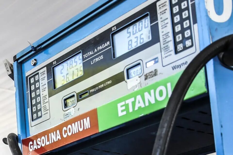 Preço médio da gasolina fecha novembro em estabilidade no País
