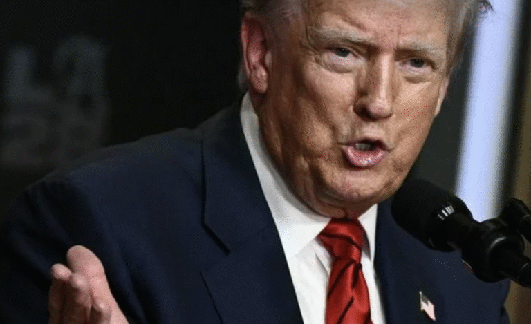Tarifas para países que compram petróleo russo serão próximas de 100%, diz Trump