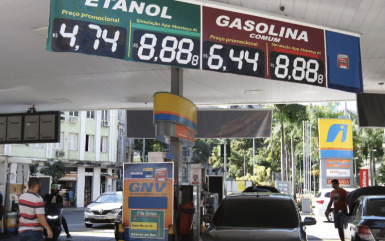 Etanol sobe em 16 estados e no DF e é competitivo em quatro