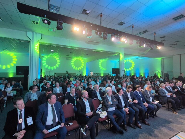 Conexão Revenda: Feira em Campinas reúne líderes do setor e autoridades na luta contra fraudes