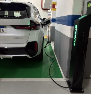 GreenV fecha parceria com a BMW e reforça liderança em soluções de recarga para veículos elétricos