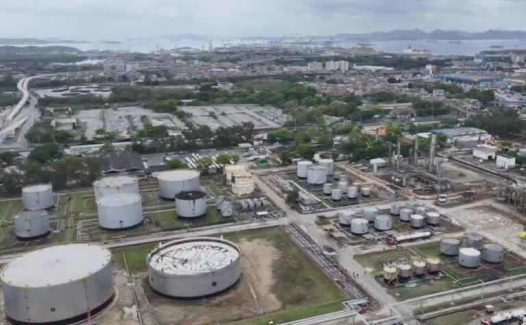 ANP desinterdita parcialemente a refinaria de Manguinhos