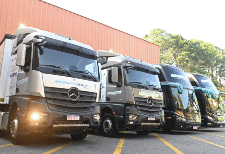 Mercedes faz nova aposta em um combustível alternativo para caminhões e ônibus