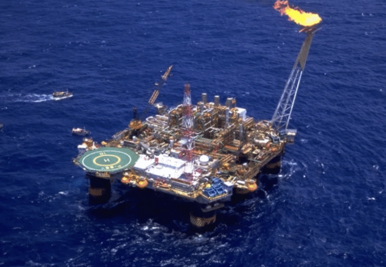 Petroleiros realizam mobilizações em todo o país em defesa dos participantes da Petros