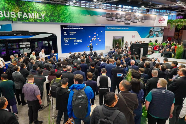 BYD apresentou nova geração de ônibus elétricos na Busworld Europe 2025