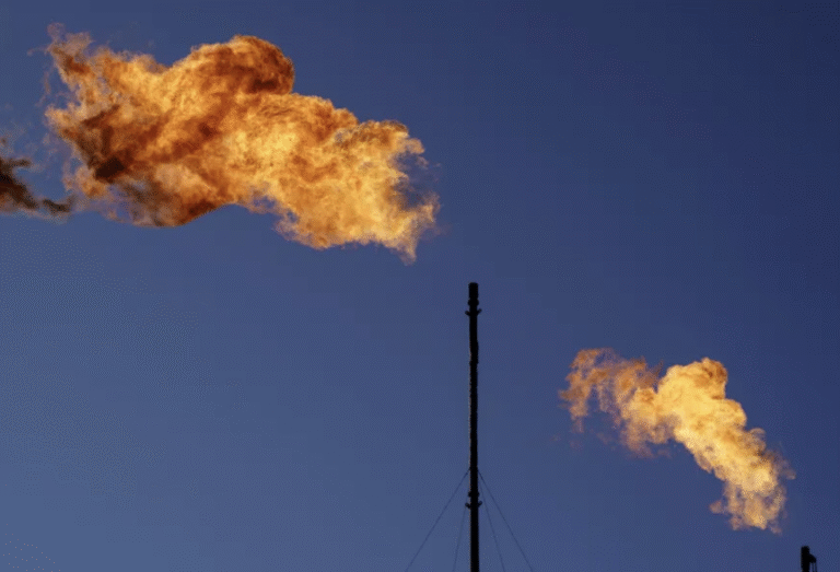 Setor de óleo e gás brasileiro diminui emissões e se aproxima da meta climática de 2030 sete anos antes