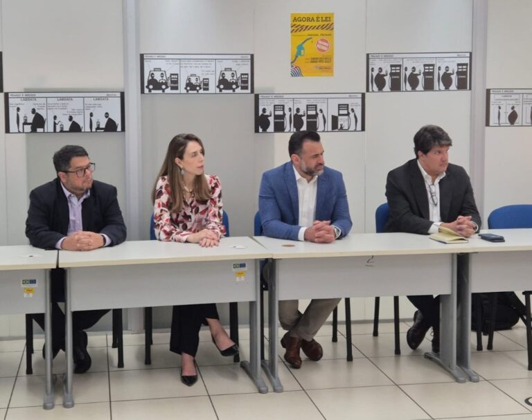 Wayne participa de reunião com fabricantes no Ipem-SP