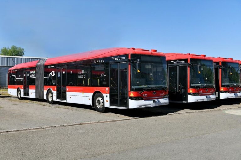 BYD lança a maior frota de ônibus elétricos articulados no Chile