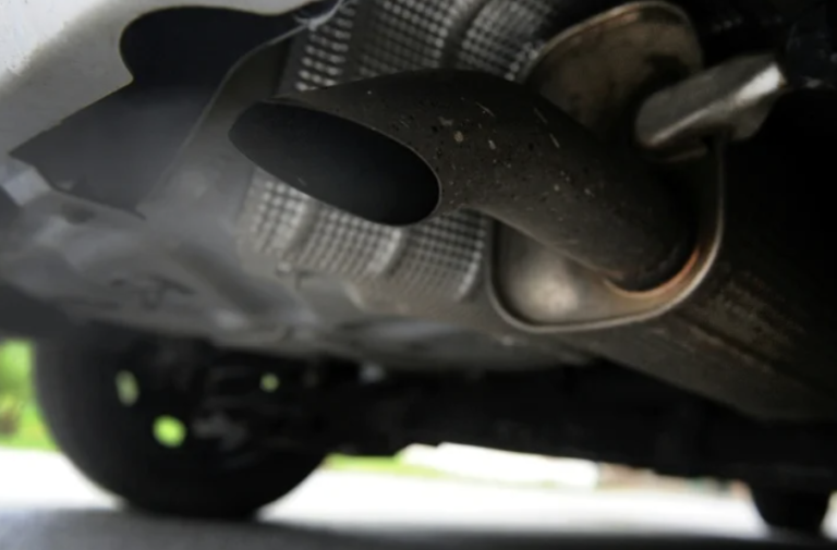 UE flexibiliza proibição da venda de carros a gasolina e diesel a partir de 2035