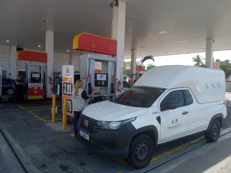 Em Peruíbe, Ipem-SP integra força-tarefa em postos de combustíveis