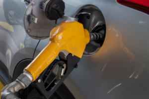 Etanol sobe em 14 estados e é competitivo em apenas um