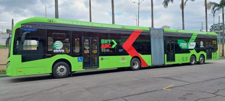 Eletra entrega primeiro ônibus articulado elétrico de São Paulo para a Viação Metrópole Paulista