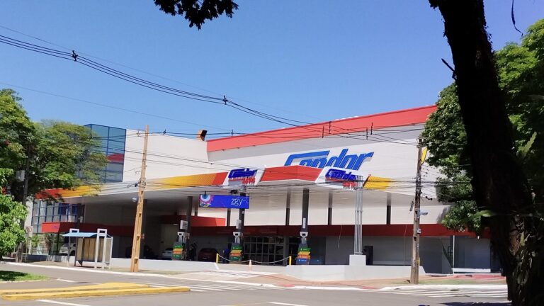 Condor inaugura primeiro Auto Posto em Maringá