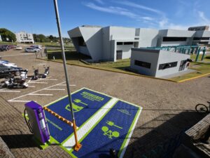 MEA inaugura eletroposto de recarga rápida em Horizontina