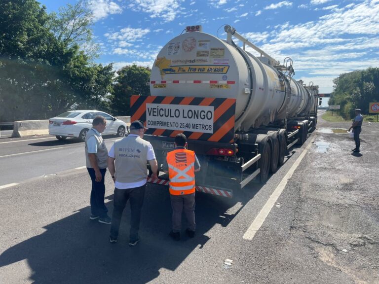 Ipem-SP fiscaliza transporte de produtos perigosos em Marília