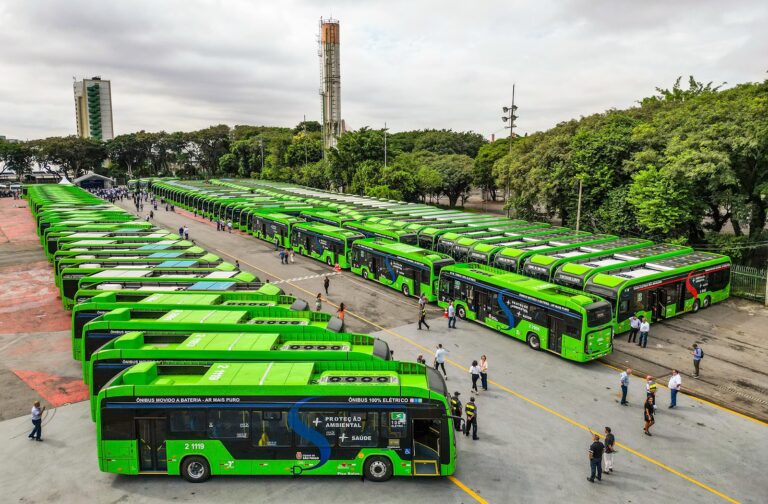 Brasil amplia adoção de ônibus elétricos nas cidades