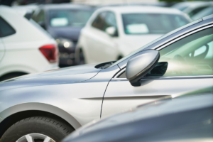 Carro usado tem desvalorização maior em maio