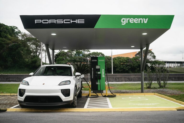 Novo hub de recarga rápida é inaugurado em Joinville