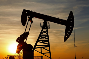 Consumo fóssil diminui, mas petróleo segue relevante