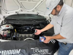 Como funciona um carro híbrido?
