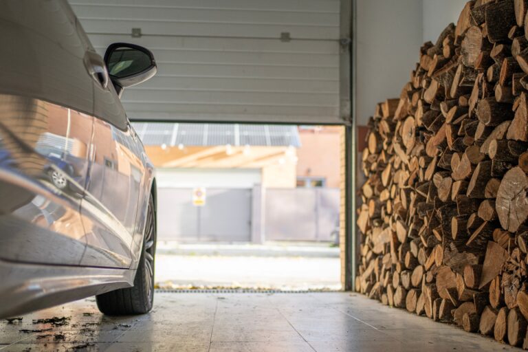 Carro parado estraga? Entenda os impactos da falta de uso no veículo