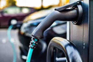 Carros elétricos elevam exigências sobre componentes de suspensão