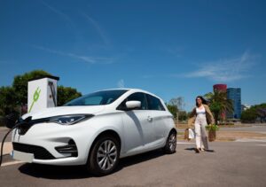 Carro elétrico na estrada: como planejar a recarga no feriado