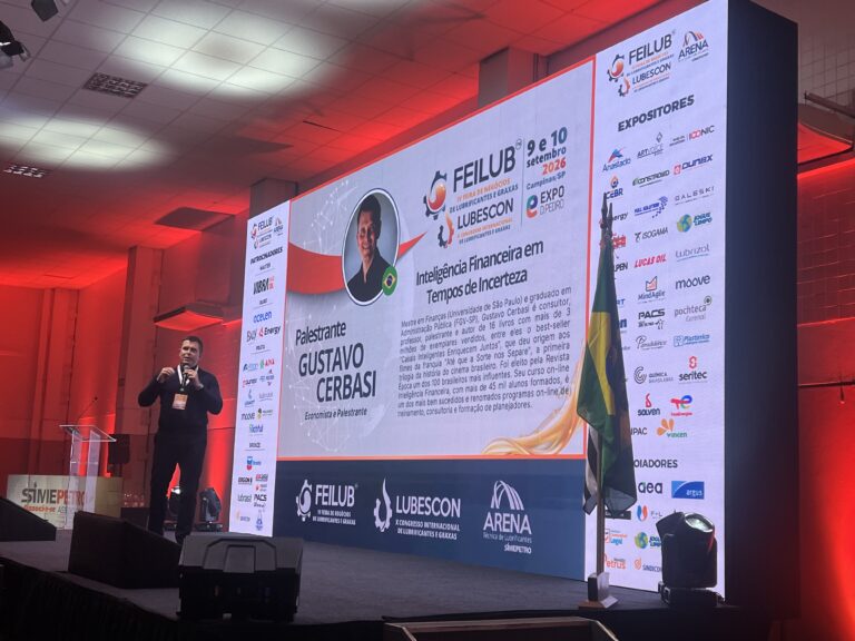 Cerbasi destaca inteligência financeira para enfrentar períodos de incerteza
