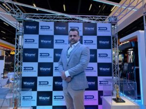 Wayne entrega bomba do novo RTM ao IPEM-SP