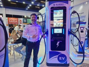 BlueSky estreia na ExpoPostos e mira expansão em eletropostos