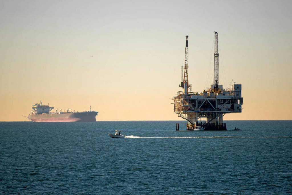 Imposto sobre exportação de petróleo deve financiar autossuficiência energética