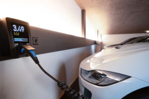 Carro elétrico vale a pena para quem mora em grandes cidades?