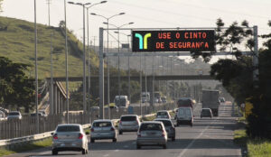 Feriado de Finados deve movimentar 3,7 milhões de veículos